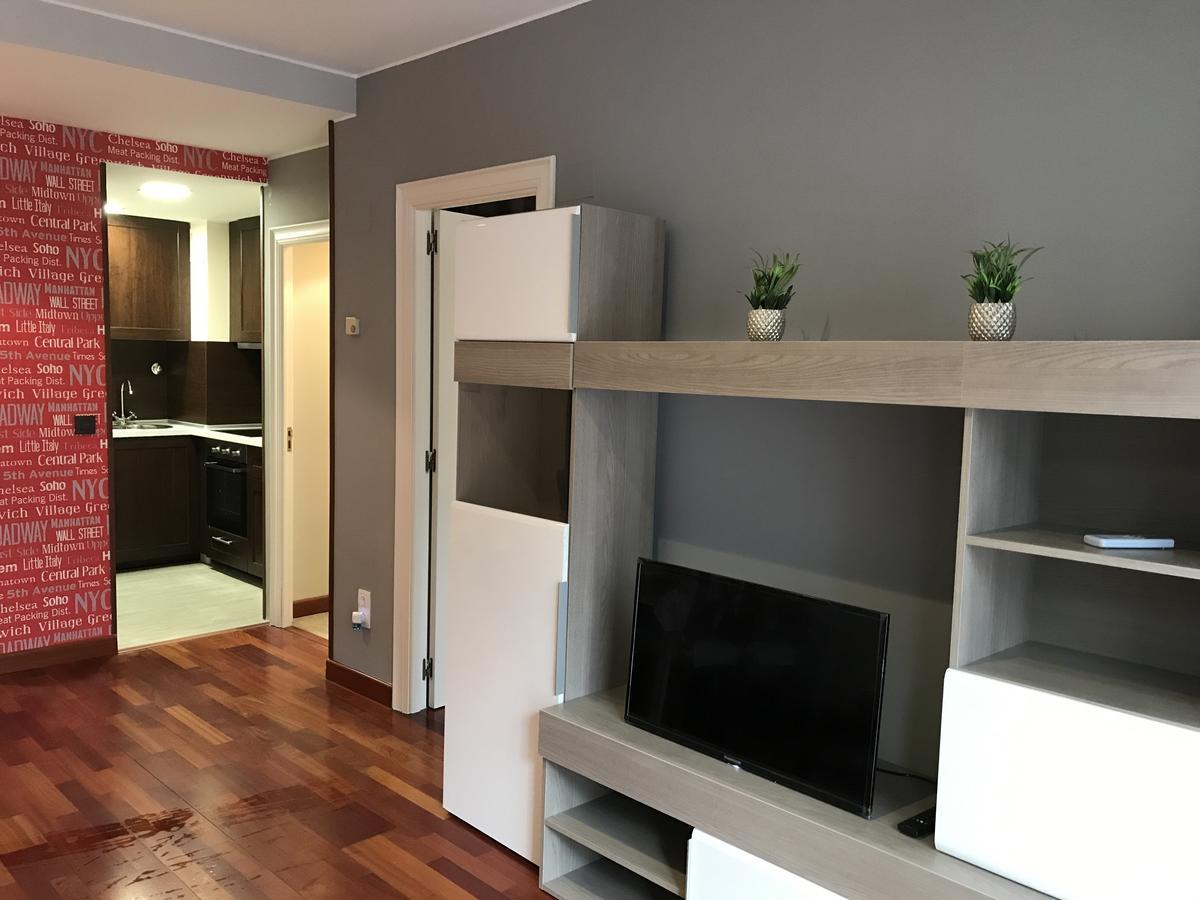 Az El Balcon De Conde De Aranda Apartment Zaragoza Luaran gambar