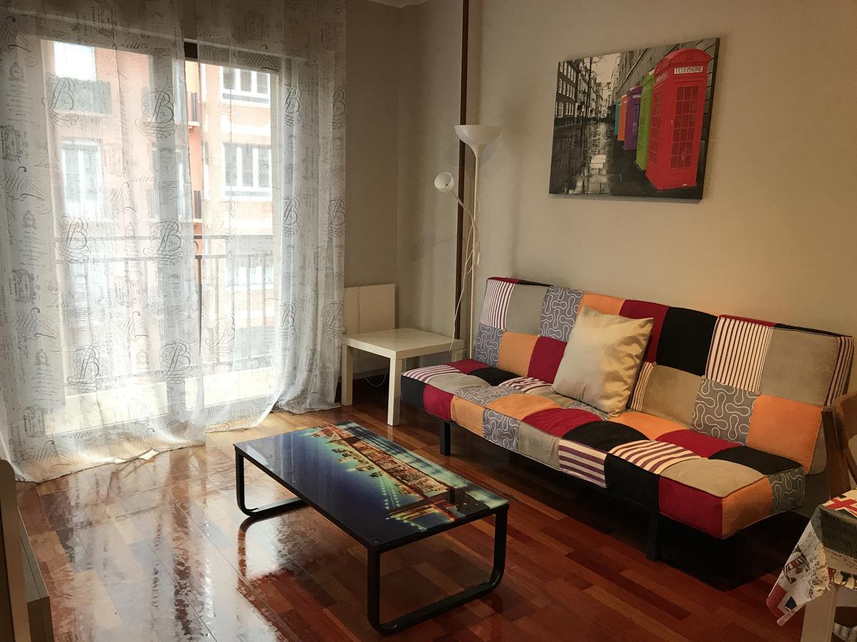 Az El Balcon De Conde De Aranda Apartment Zaragoza Luaran gambar